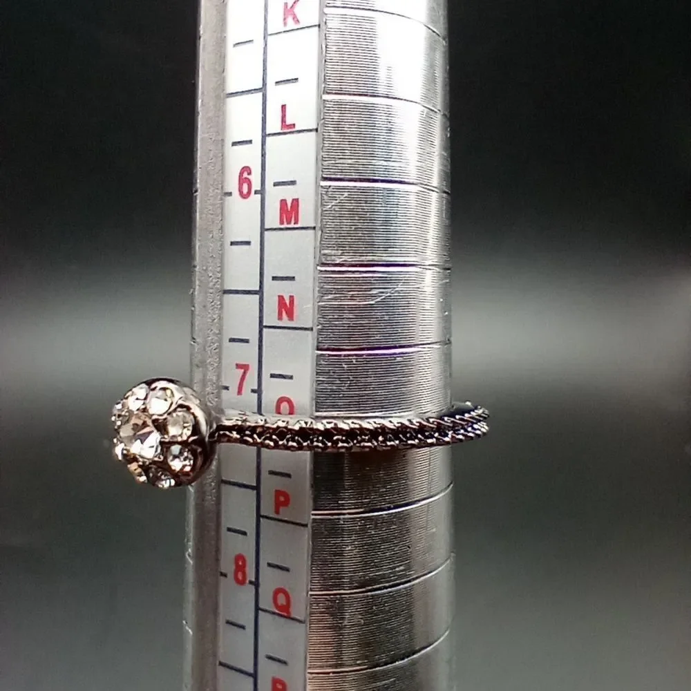 Crystal encrusted round ring size 7 R250